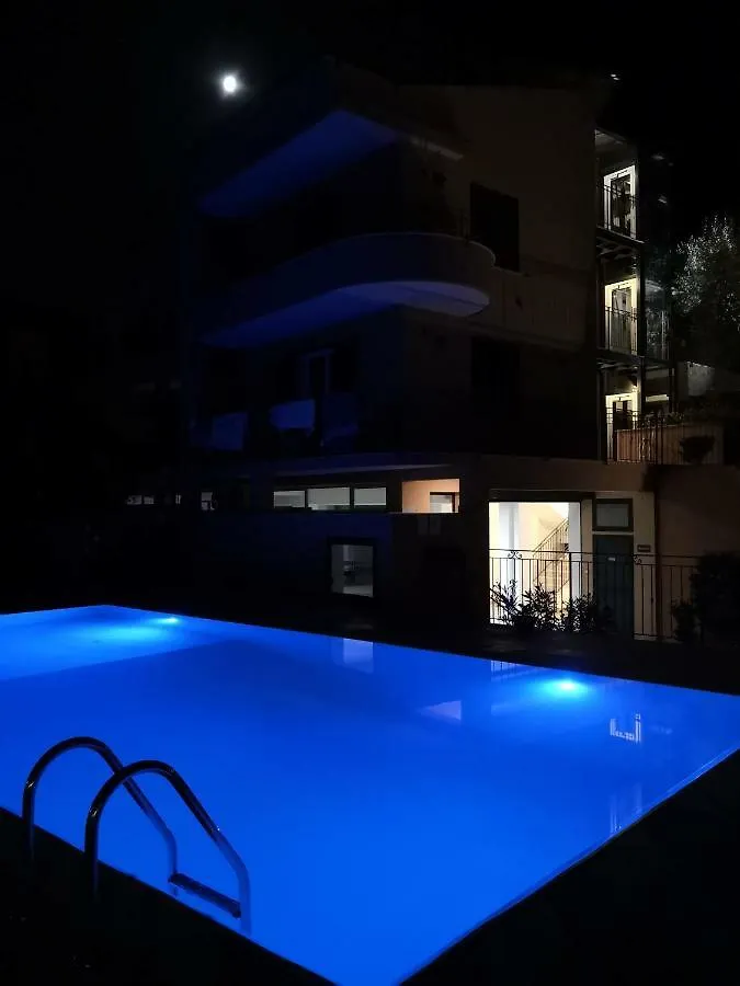 Apartment Villa Santa Barbara Cefalu Italy